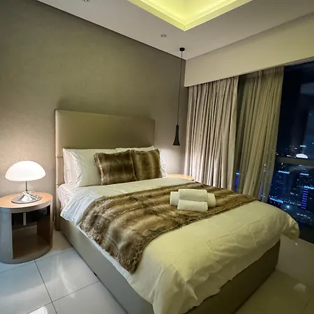 Royal Apartments By Damac Paramount Towers B Burj Khalifa Views Dubai Exterior photo