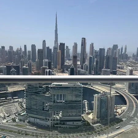 Royal Apartments By Damac Paramount Towers B Burj Khalifa Views Dubai Exterior photo