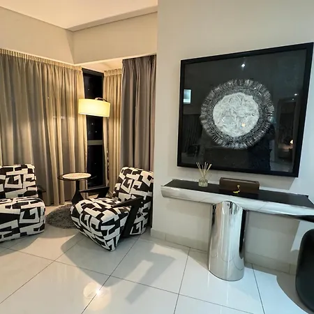 Royal Apartments By Damac Paramount Towers B Burj Khalifa Views Dubai Exterior photo